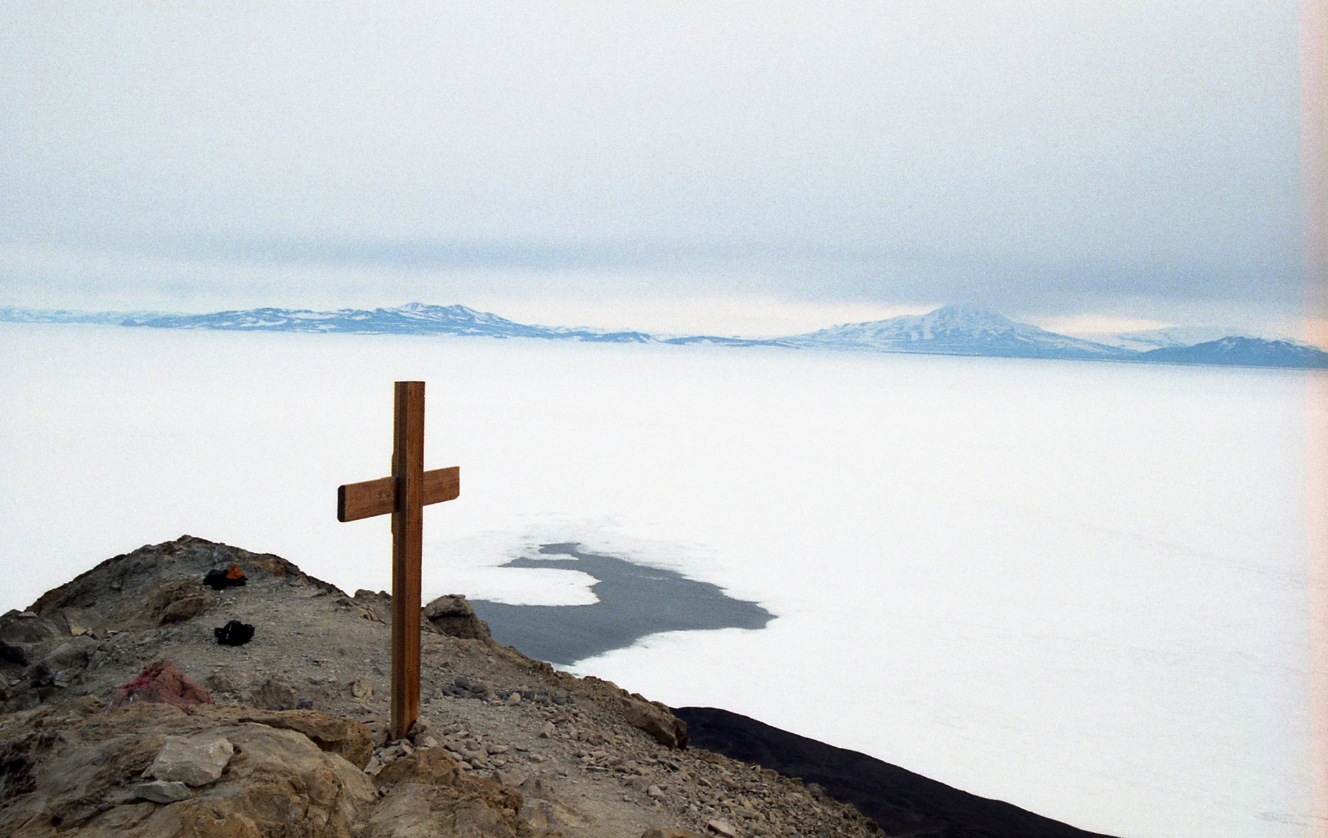Cross on Observation Hill.jpg
