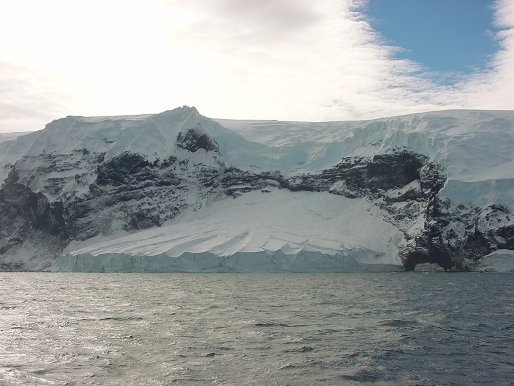 Buckle-Island-Westside-Balleny Islands.jpg