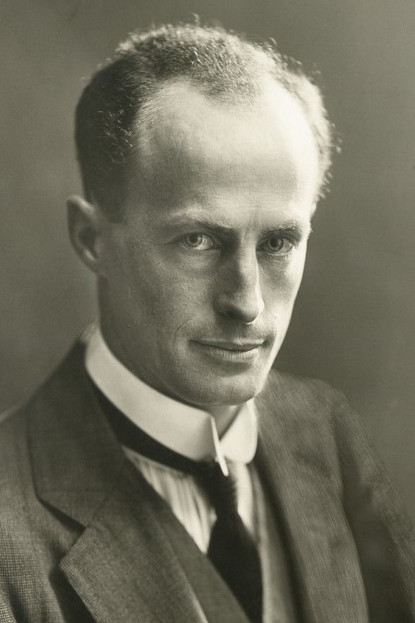 Douglas Mawson 1914a.jpg