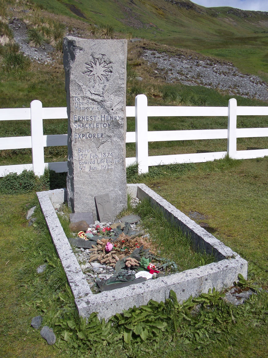File:Shackleton Grave SouthGeorgia.jpg
